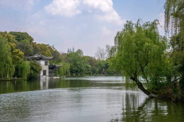 Suzhou Dingyuan bahçe su pavilion