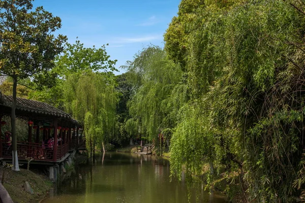 Suzhou Dingyuan bahçe su pavilion — Stok fotoğraf