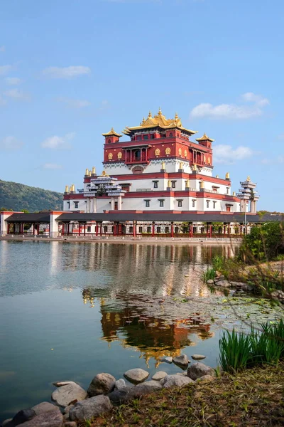 Wuxi Lingshan gran Buda pintoresca zona cinco ciudad altar indio —  Fotos de Stock