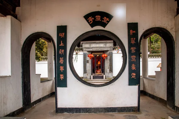 Templo del Condado de Wuxi Taihu Yuantouzhu Taihu en el antiguo templo —  Fotos de Stock