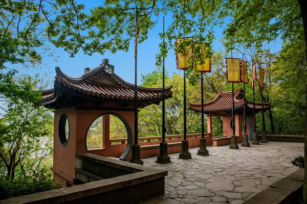 Wuxi Taihu Yuantouzhu Taihu Lake centavos "dias são centavos Casa " — Fotografia de Stock