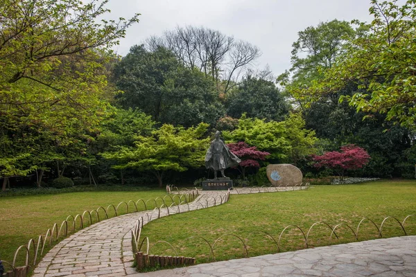 Wuxi Taihu Yuantouzhu Сюй Xi Відгуки тур світі статуя — стокове фото