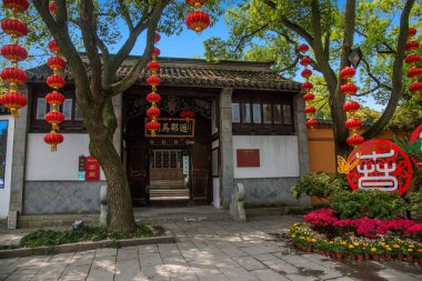 İlçe Tapınağı atalarının koridorun üzerine Jiangsu Wuxi Huishan antik kenti