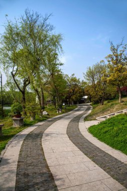 Yangzhou ince Batı Gölü Bahçe yollar