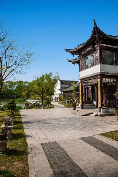 Yangzhou Slender West Lake Garden Architecture