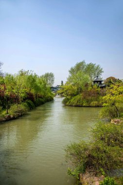 Yangzhou ince Batı Gölü Bahçe waterside üzerinde