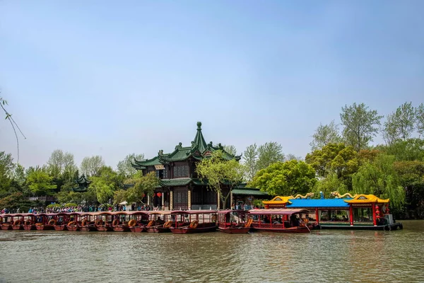 Arquitectura de jardín de Lago Occidental delgado de Yangzhou —  Fotos de Stock