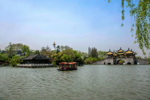 Yangzhou Slender West Lake Wu Ting Bridge — Zdjęcie stockowe