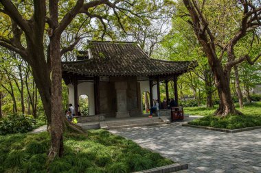 Yangzhou Ince Batı Gölü