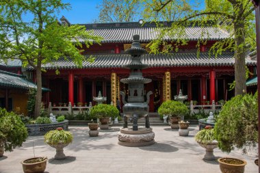 Yangzhou ince West Lake Fahai Tapınağı