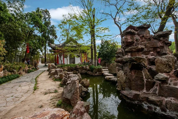 Yangzhou Daming Tapınağı Bahçe mimarisi — Stok fotoğraf