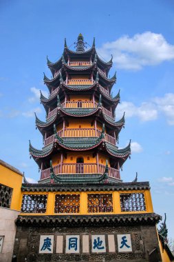 Jiangsu Zhenjiang Jinshan Tapınağı Cixi Kulesi