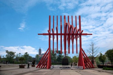 Jiangsu Zhenjiang Jinshan Temple Guanyin Square