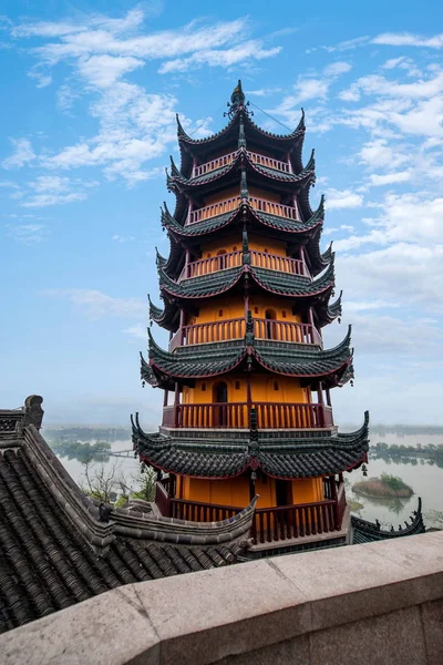 Jiangsu Zhenjiang Jinshan tempel Cixi toren — Stockfoto