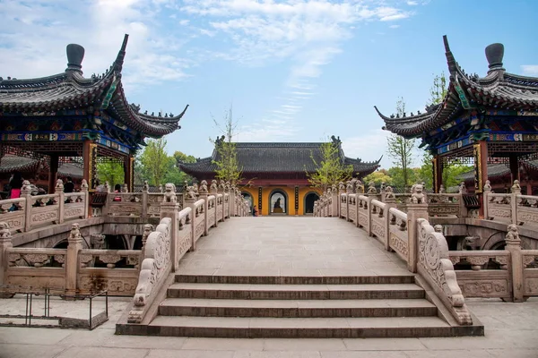 Zhenjiang jinshan Dinghui Tempel Steinbrücke — Stockfoto
