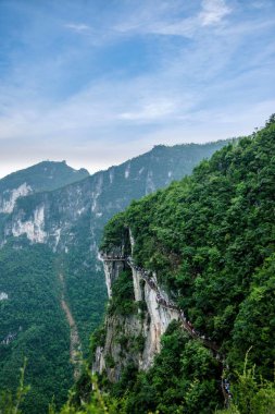 Chongqing Yunyang Longtan ulusal jeolojik Park dağlar ve kanyonlar
