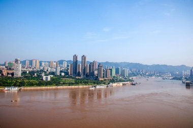 Chongqing Chaotianmen Yangtze Nehri Köprüsü Yangtze Nehri her iki tarafında