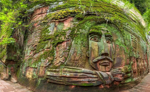 Sichuan Shannan bambu deniz alanı 36 büyük taş oyma — Stok fotoğraf