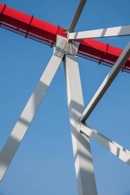 Chongqing Chaotianmen Yangtze Nehri Köprüsü kavisli çelik demetinin destek