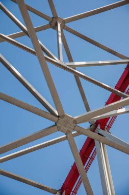 Chongqing Chaotianmen Yangtze Nehri Köprüsü kavisli çelik demetinin destek