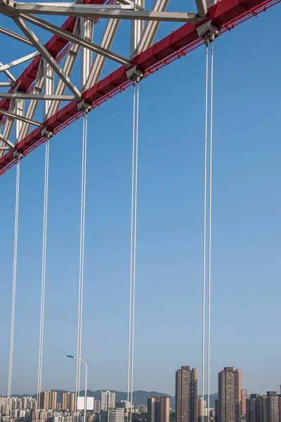 Soporte de viga de acero curvada en el puente del río Chongqing Chaotianmen Yangtze — Foto de Stock