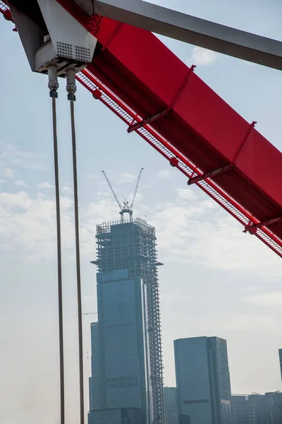 Support of curved steel beam in Chongqing Chaotianmen Yangtze River Bridge — Stock Photo, Image