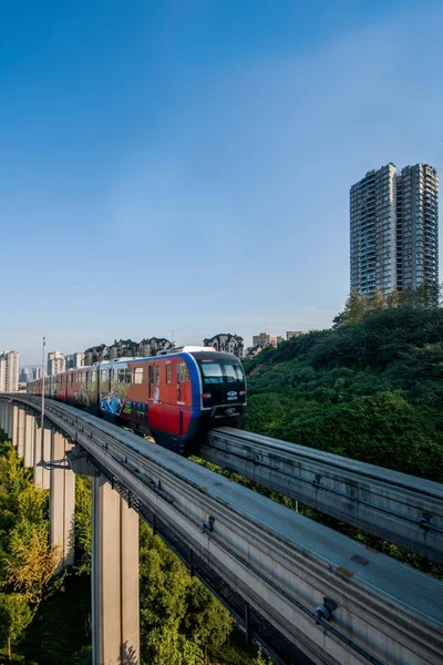 Chongqing şehir demiryolu Transit hat 3 Tang Jiayuan alt - bölümü — Stok fotoğraf
