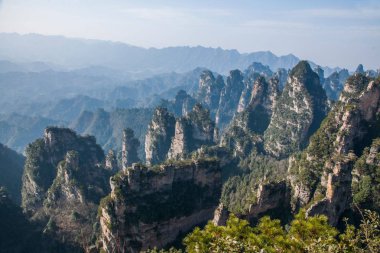 Hunan Zhangjiajie National Forest Park Yangjiajie Longquan boşluk uçurum 