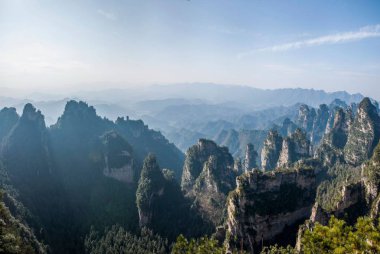 Hunan Zhangjiajie National Forest Park Yangjiajie Longquan boşluk uçurum 