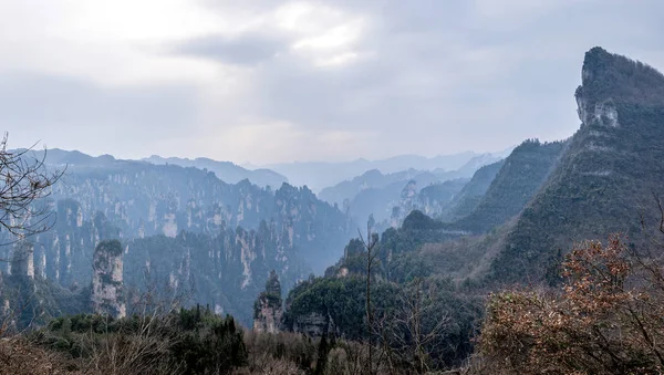 Hunan Zhangjiajie National Forest Park Grand Veduta delle montagne — Foto Stock