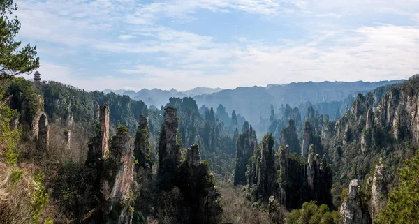 Hunan Zhangjiajie National Forest Park Shentang Bay táj — Stock Fotó