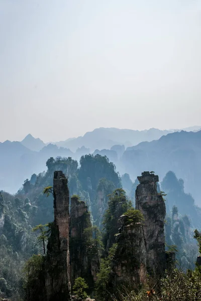 Hunan Zhangjiajie National Forest Park Shentang Bay táj — Stock Fotó