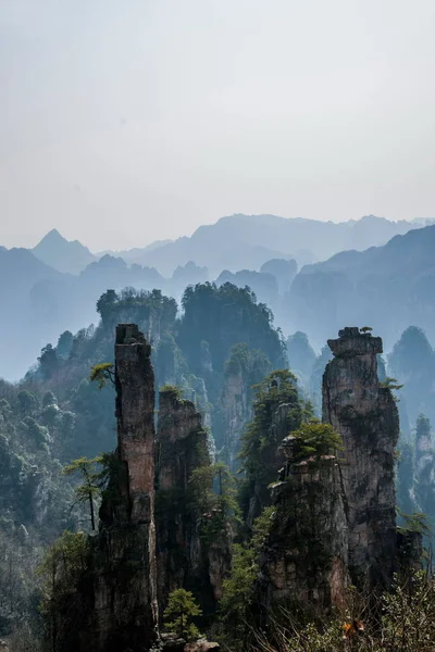 Hunan Zhangjiajie National Forest Park Shentang Bay táj — Stock Fotó