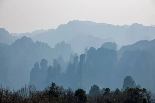 Hunan Zhangjiajie National Forest Park Tianzishan Yubi tepe tepe — Stok fotoğraf