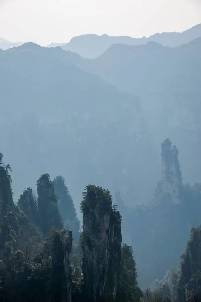 Hunan Zhangjiajie National Forest Park Tianzishan Yubi pico de pico — Fotografia de Stock