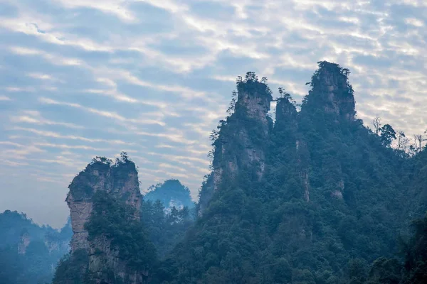 Hunan Zhangjiajie National Forest Park Jinbianxi Shili Gallery Montagne — Foto Stock