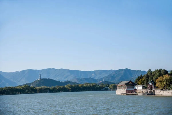 Beijing Summer Palace Kunming Lake View over Yuquan Mountain — Stock Photo, Image