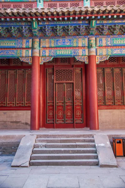 Provincia de Hebei, Chengde Mountain Resort Putuo Zong junto al templo de la sala principal del edificio — Foto de Stock