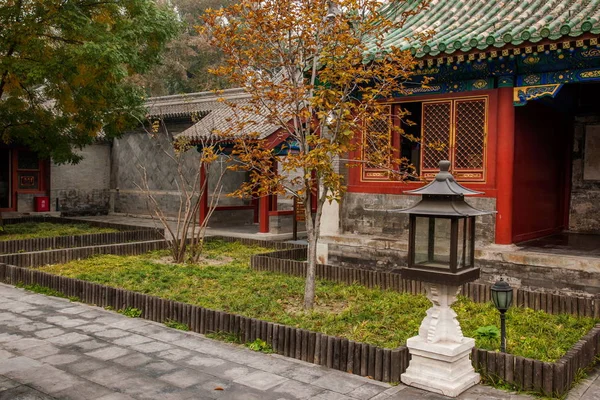 Beijing Shichahai deniz önce Prens Gong evi Bahçesi — Stok fotoğraf