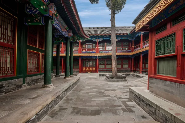 Beijing Shichahai deniz önce Prens Gong evi Bahçesi — Stok fotoğraf