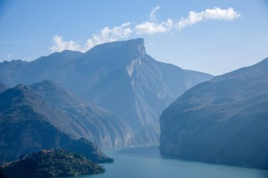 Yangtze Nehri üç Gorges Fengjie nehir suları