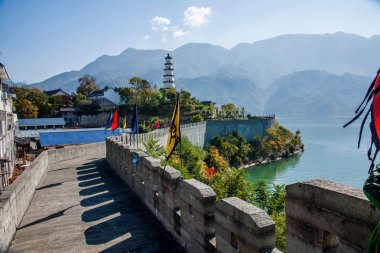 Yangtze Nehri üç Gorges Fengjie antik kentin balık Kulesi