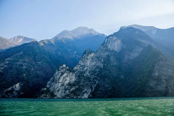 Río Yangtze Tres gargantas Garganta de Wu —  Fotos de Stock