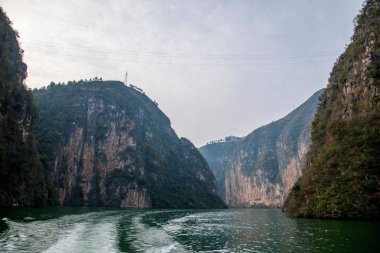 Chongqing Wushan zamanki nehir üç Gorges Kanyon