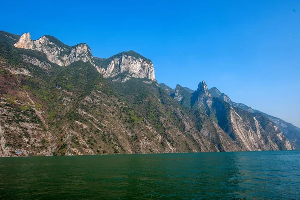 Soutěska řeky Jang Wu tři soutěsky — Stock fotografie
