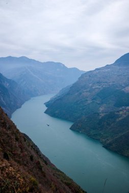 Chongqing Wushan ilçe Wenfeng orman Yangtze Nehri üç Gorges Wu Gorge bakan Park