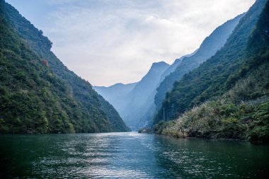 Hubei Patong nehir Shennongxi kasaba sahne boyunca