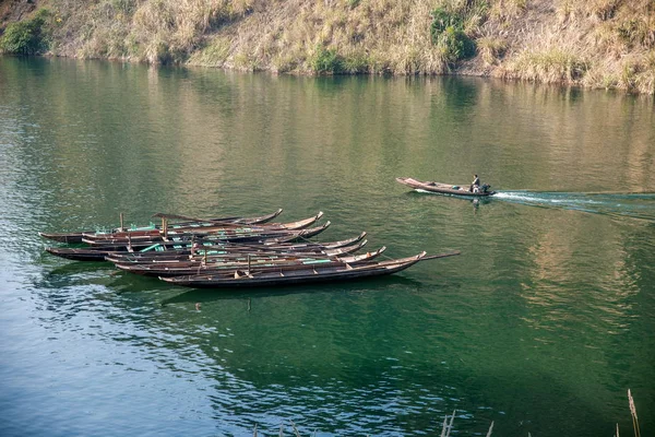 Hubei Patong lungo la città fluviale di Shennongxi molo — Foto Stock