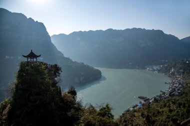 Hubei Yiling Yangtze Nehri üç Gorges ışık gölge gorge küçük olarak