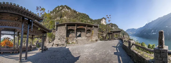 Hubei Yiling Yangtze Nehri üç Gorges gölge gorge "Üç Gorges insanlar" Bay Wang kulübesinde ışık. — Stok fotoğraf